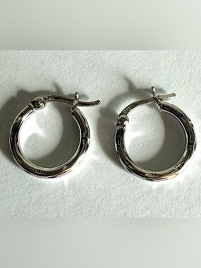 925 Sterling Silver Textured Hoop Earrings Hinged Snap Closure